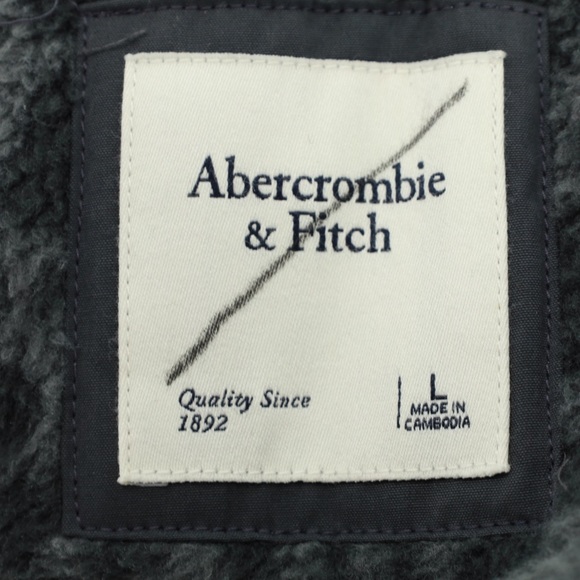 ABERCROMBIE & FITCH Quilted Snap Up Jacket - Picture 7 of 9